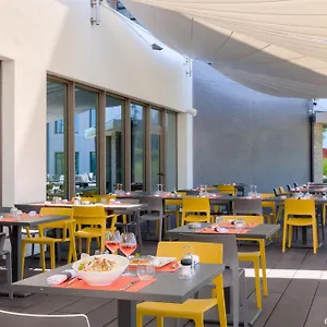 Hotell Parkest, Genas